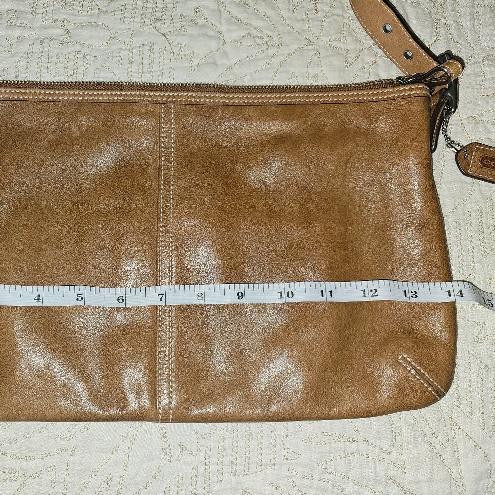 Vintage COACH Camel Brown Leather Crossbody/Shoulder Bag - Picture 9 of 10